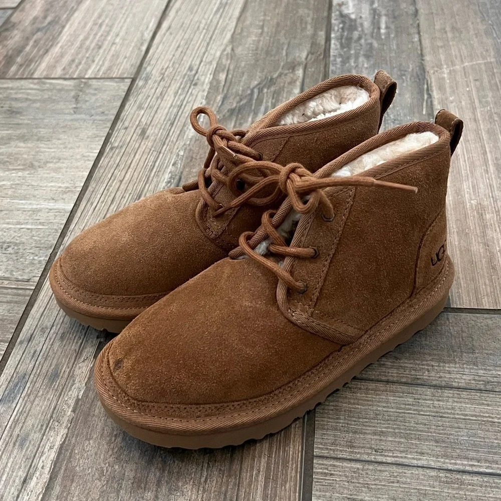 UGG KIDS' NEUMEL II BOOT in CHESTNUT size 3